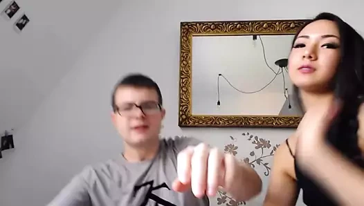 Asya camwhore emme ve derin boğaz