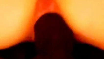 Beyaz karısı sert binmek üzerinde siyah sevgili