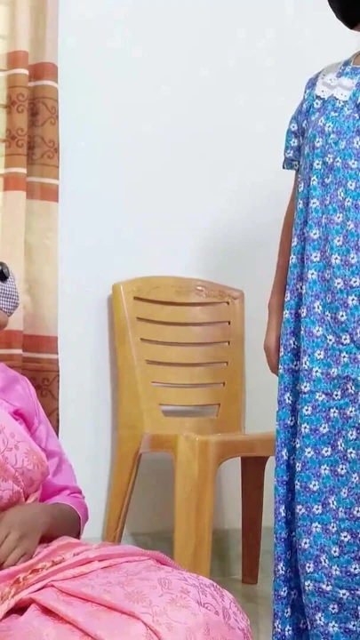 Sevgililer günü sürpriz seks desi kız arkadaş erkek arkadaşı tarafından sikişiyor | Klip 1