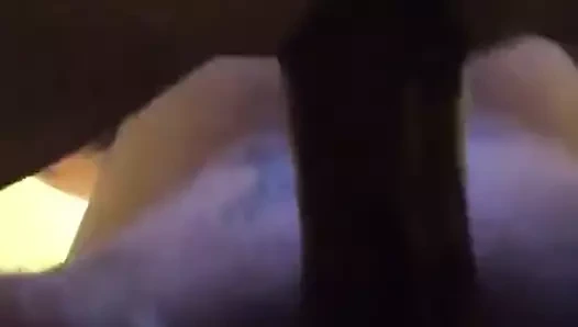 Sürtük evli kadın Jersey Jen yarağa biniyor