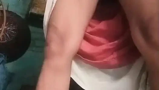 Ateşli kız baldız amını parmaklıyor