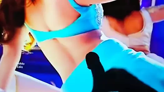 Tamannah bhatia cumtribute dev cumload garam muthh üzerinde ona