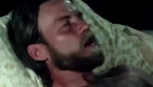 Eski zaman seks her zaman eğlencelidir ve uyandırmaktan zevk alır