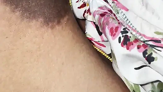 Hintli üvey erkek kardeş ev yapımı seks