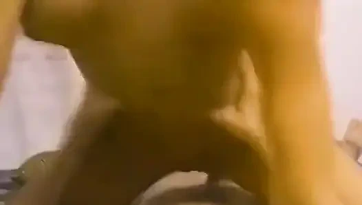 Zar zor yasal Mia yarak alıyor ve sonra dölleniyor