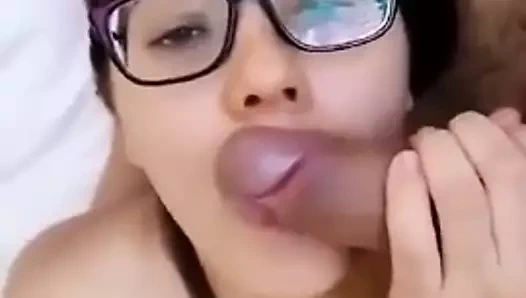 Pakistan karısı bf'nin aletini emiyor