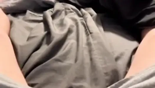 Üvey annem ev işlerimi bitirdikten sonra beni mastürbasyon yapıyor, ücretsiz kullanım