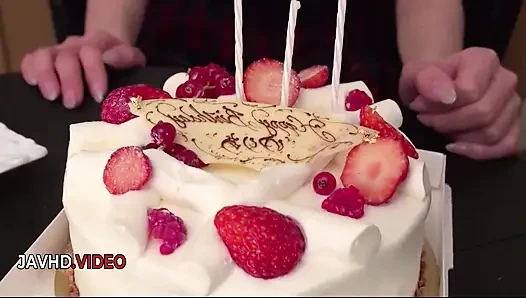 Tutkulu'nun yasak zevkleri ders saatlerinde tanıtıyor