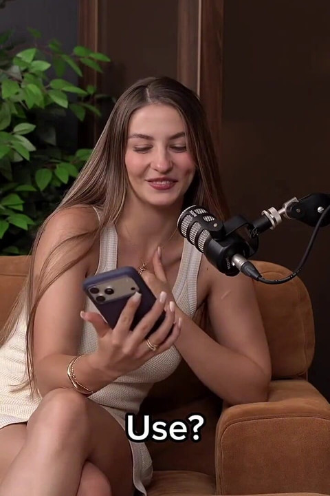 Hottiestwo'nun ilk podcast'i! Nasıl tanıştık, kariyerlerimize nasıl başladık ve sorularınızı yanıtladık! (İngilizce altyazılar) Sfw