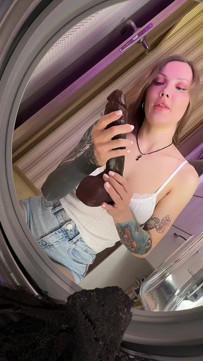 Çamaşır yıkama ve sikiş