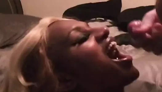 Kara kıçını yıllarca dövün!