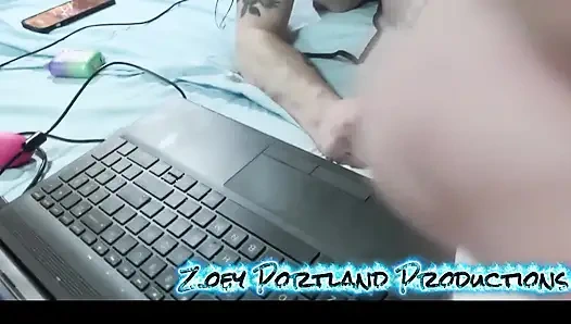 Zoey zoey büyük yarağa biniyor