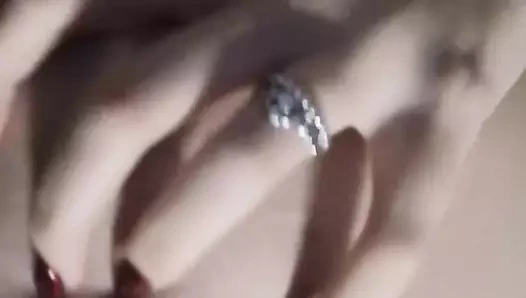 Akşam nazik ev yapımı striptiz. yakın çekim. 2. bölüm