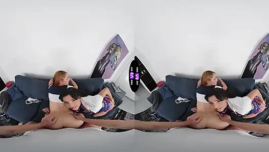 Mini mitzi lucianna luci'yi üçlü striptiz ve çifte oral seks eğlencesi için davet ediyor - tmwvrnet