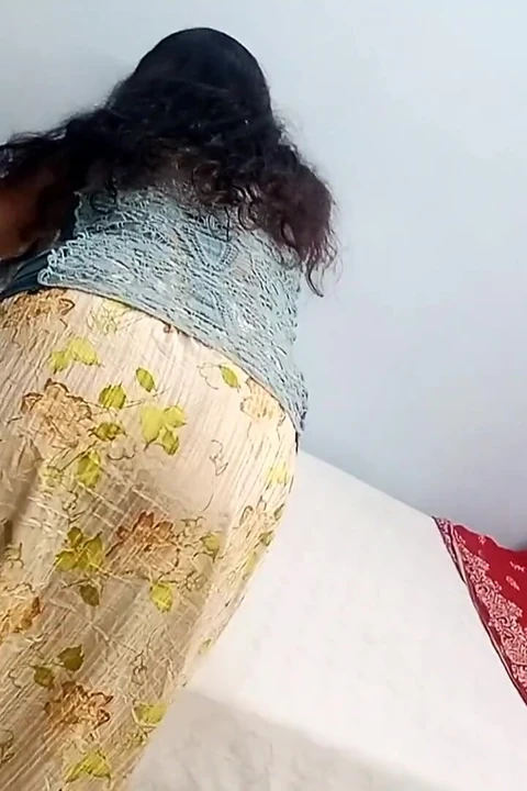 How Muslim Villager Bhabhi Took Stepbrother-in-law's Cock in Her Ass