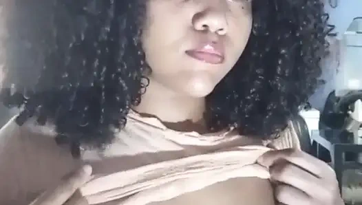 Hot mommy back in the hornyness