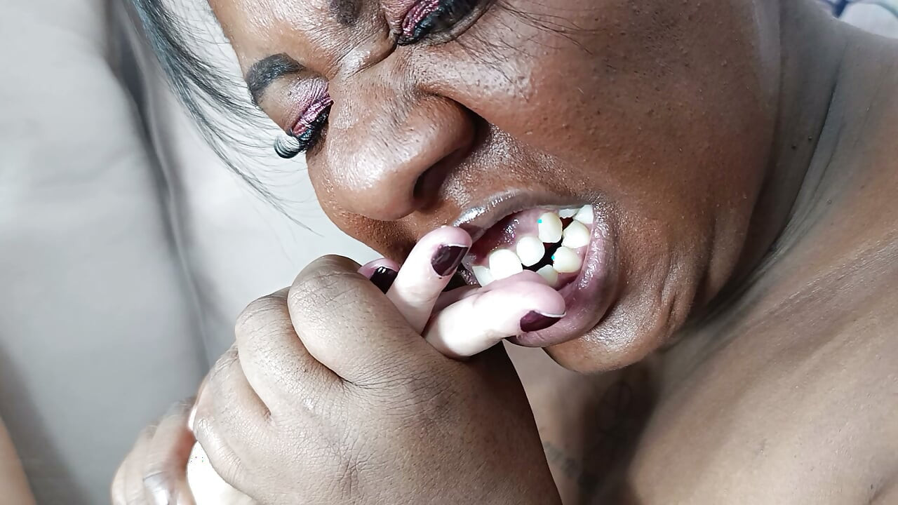 Thsmmy BBW beni birkaç ısırıkla cezalandırdı