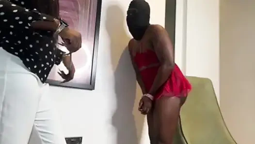 Afrikalı Kadın Egemenliği Bedensel Ceza