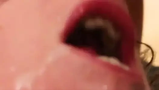 Sborratemi tutti in bocca