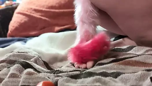 Amcığım büyük dildoyla parçalanıyor