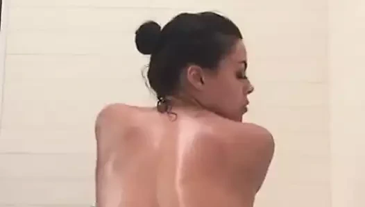 banyoda twerk yapmak