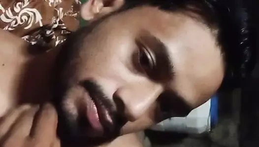 Köylü desi oğlan mastürbasyonu sıkı launda köyü desi mastürbasyonu