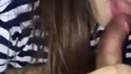 Taylandlı kız emiyor