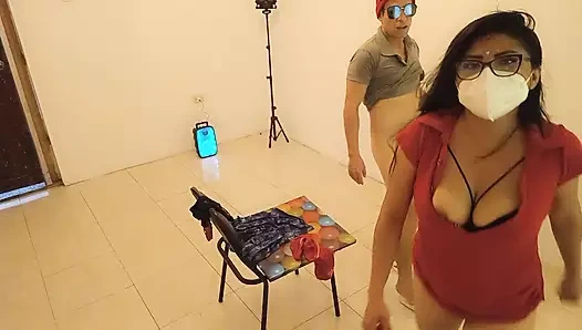 ÇINGENE ÜVEY ANNE KOLOMBIYA'Yı ZIYARET EDIYOR VE ONU KALTAK GIBI AYAKTA SIKIYORUM