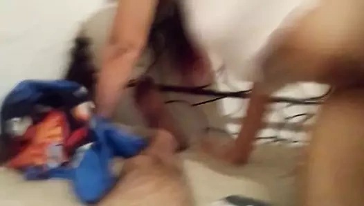 Ne lezzetli bir yarak beni çığlık attırıyor