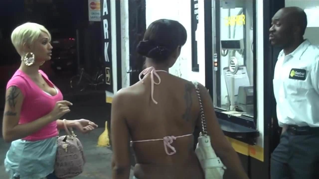 busty transeksüel