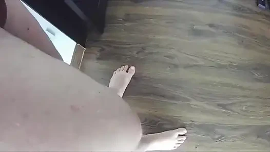 Evli kadın kocasını en iyi arkadaşıyla aldatıyor. Gerçek