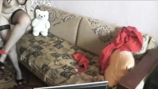 Sanal seks kamerası 2 kamera kamera2cam kamera sohbeti web kamerası kızı yetişkin yaşlı bir adamla sanal seks yapıyor ıslak amcık fışkırtarak domaltıyor