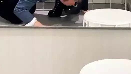 siyah çizme ile Gonzo