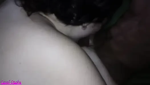 Yaramaz evli kadını lezzetli emmeye sokuyor