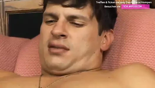 Vollbusige Deutsche Dame Fickt Mit Ihrem Sohn Freund