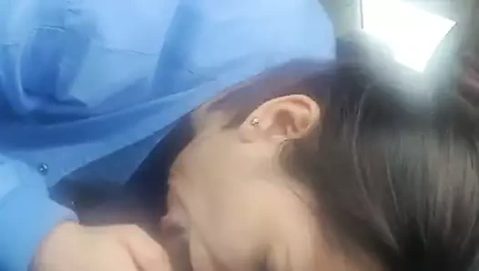 Nri kız derin oral seks içeride araba