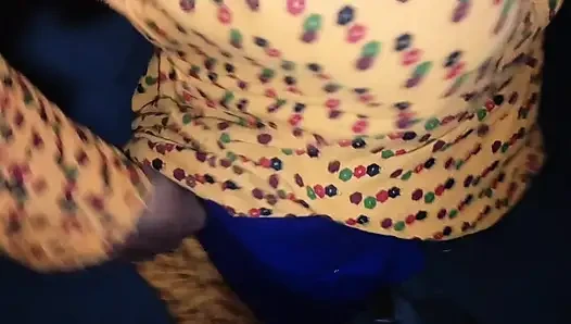 Üvey erkek kardeşim evde olmadığı için Müslüman baldızımı sert siktim