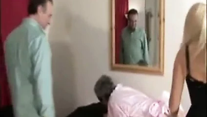 metresi giyinmiş yukarı köle