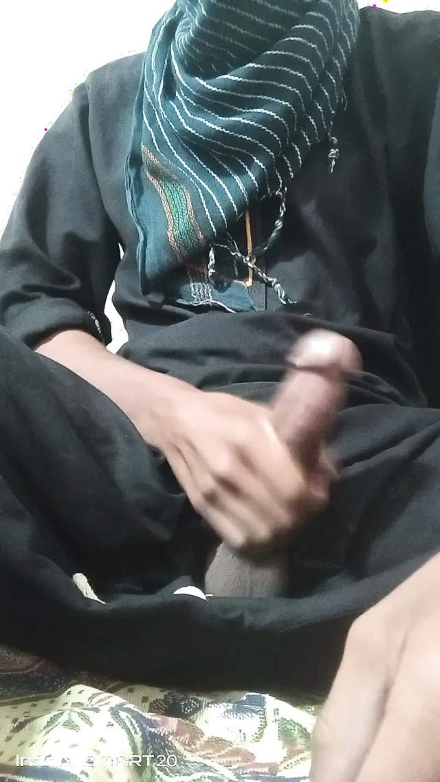 This is a sexy video of me holding a cock and rubbing it.