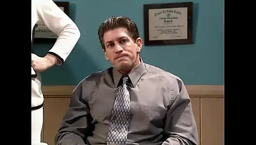 Randi Storm, müdürün büyük penisini tatlı küçük vajinasına alıyor