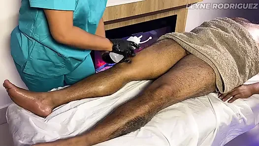 Leyne Rodriguez gerçek amatör latin ilk kez nuru gel deniyor