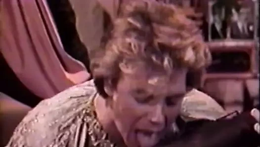 Nina hartley - bir sürtük sc0 ile evlendim