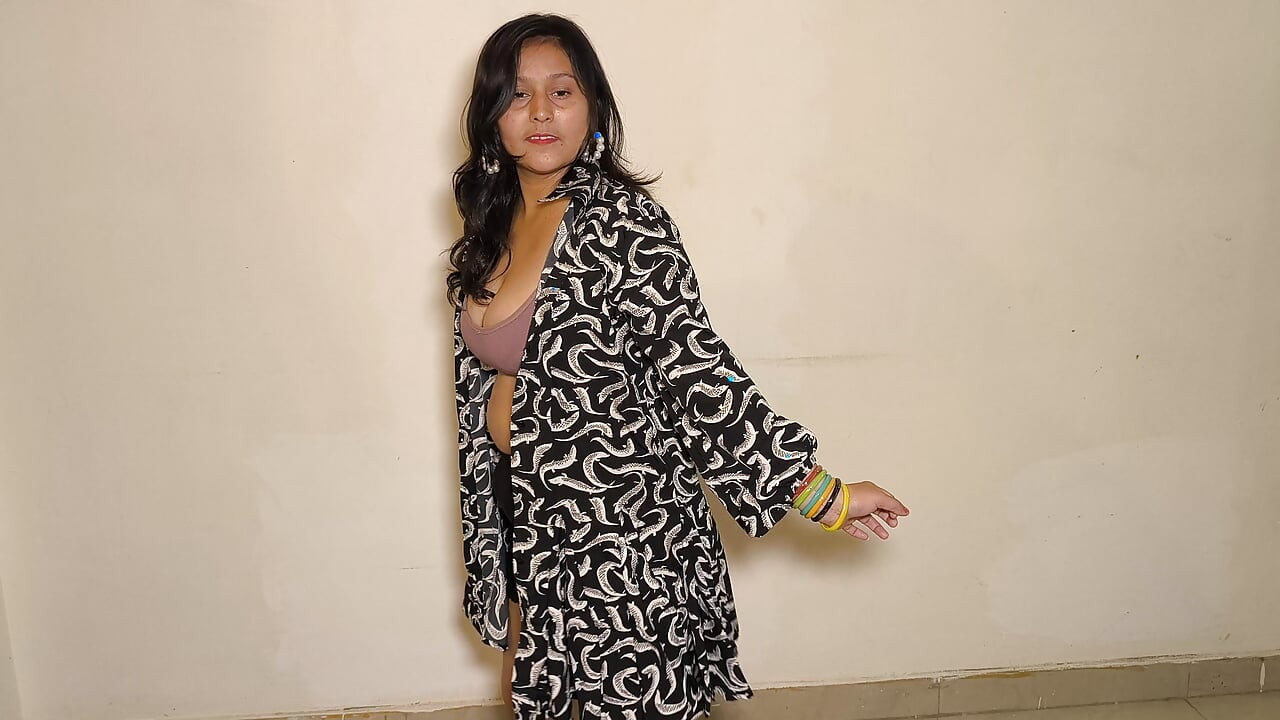 Puja yenge bhojpuri çıplak dans
