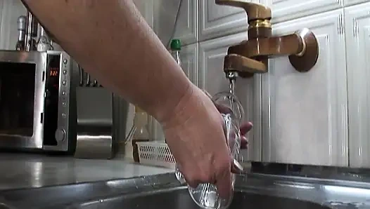 Çoraplı Kızıl Saçlı Büyük Dildolara Çılgınca Biniyor