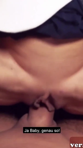 Эпический момент от "Рыжая худенькая милфа-шлюшка на публичном пикапе на кастинге EroCom Date"