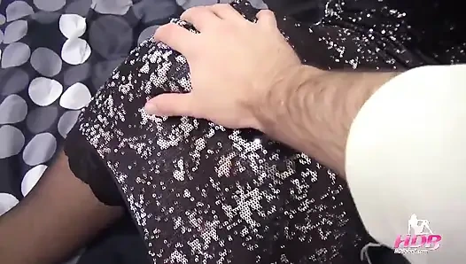 155 - 1 bebek döllenmek için sikişiyor