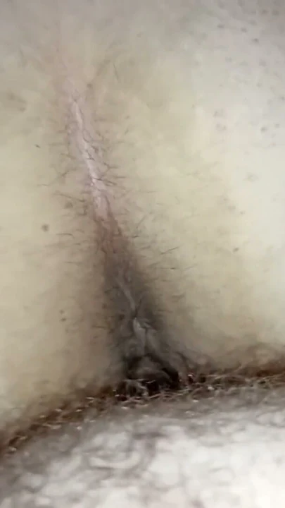 Azgın orta yaşlı seksi kadın yarağa atlıyor - binme, domaltmalı göt alkışı ve klitoris üzerine boşalma | Klip 1