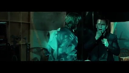 yaşlı adam Elizabeth olsen