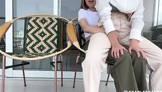 Üvey erkek kardeşim Nastro'nun eski sevgilisiyle tatile gidiyorum