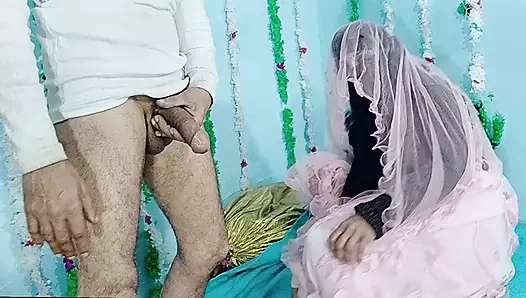 hint gelin var bir hurd sikme üzerinde ilk seks gece Hint damat kahrolası Hint village bride